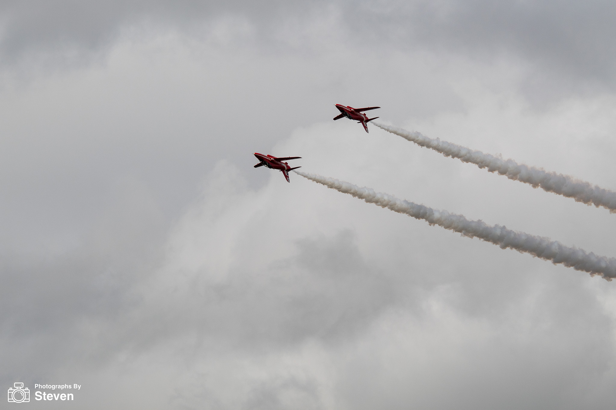 The RAF Red Arrows Upside Down